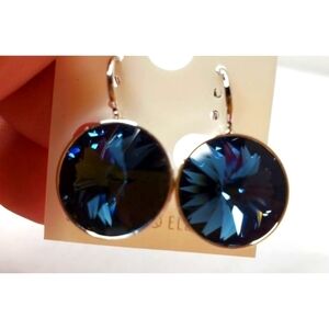 New! Swarovski Element earrings Navy Round. Wedding. Work. Party. Classic.